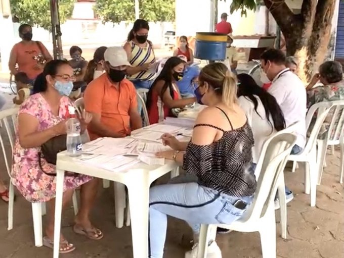 FamÃ­lias sÃ£o cadastradas para o maior programa habitacional da histÃ³ria de Santa Terezinha