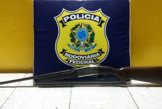 PRF prende quatro homens que carregavam dezenas de piranhas em Porangatu