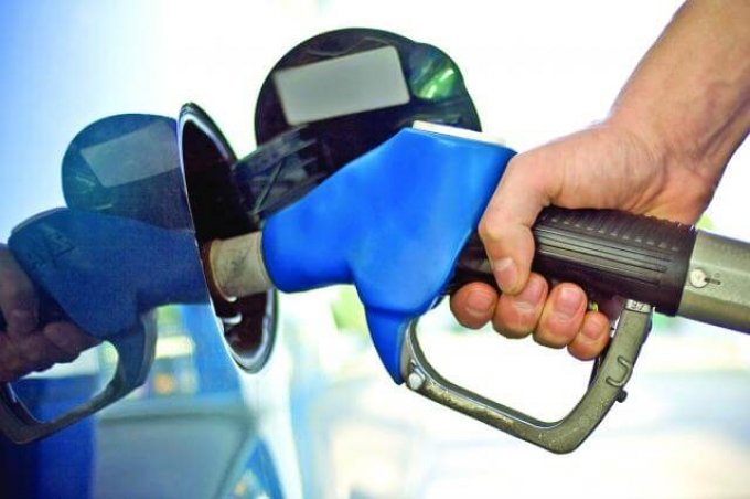 Petrobras eleva preÃ§o mÃ©dio da gasolina em 12% a partir de quinta; mantÃ©m diesel