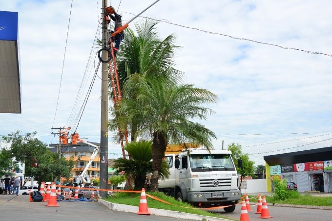 Enel GoiÃ¡s instala 61Âª base de atendimento no estado, em Nova CrixÃ¡s