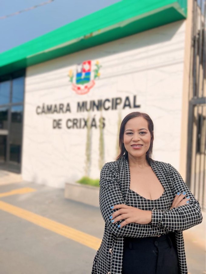 Fotógrafa e Digital Influencer Kassia Ferraz Anuncia Pré-Candidatura a Vereadora por Crixas