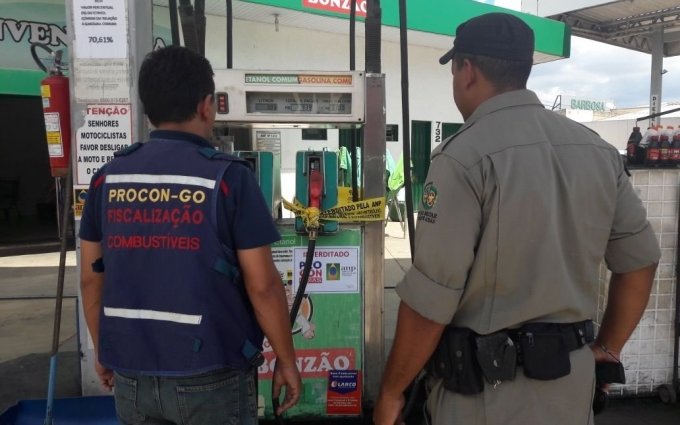 Posto de combustÃ­vel que adulterar bomba terÃ¡ registro cassado