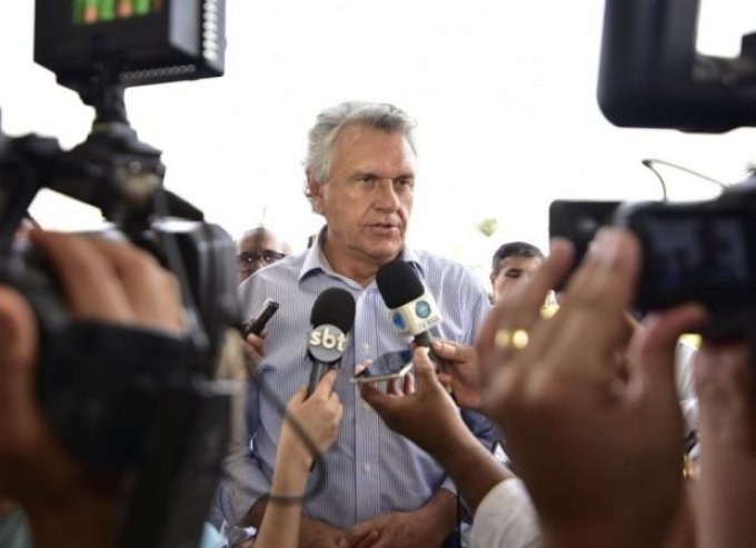 Sancionada lei que extingue licenÃ§a prÃªmio e quinquÃªnio