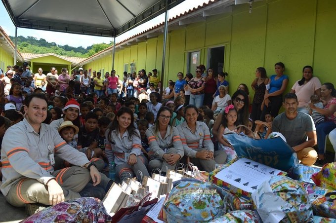 Leagold leva alegria Ã s crianÃ§as