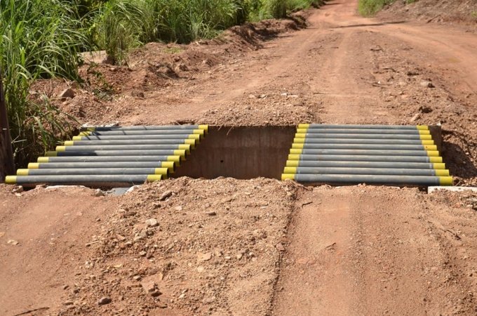 Prefeitura de Campos Verdes instala mata-burros na zona rural do municÃ­pio