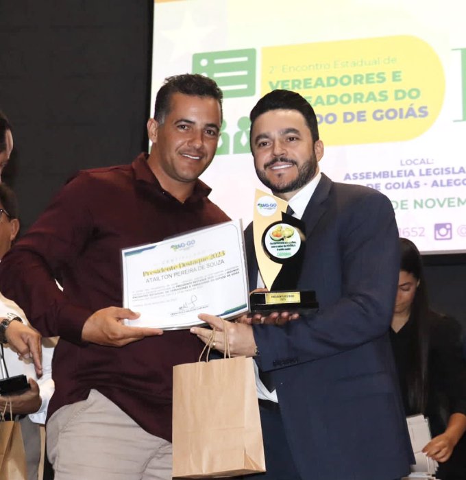 Atailton de Souza Recebe 
