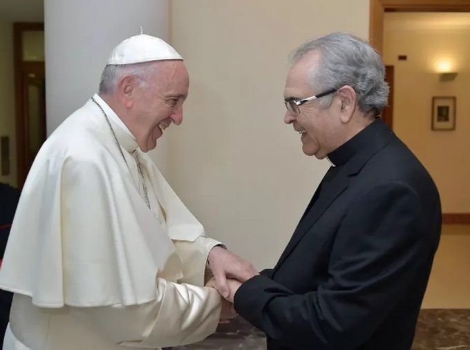 Após ataques de bolsonaristas à Igreja Católica, Padre Zezinho faz desabafo e se retira das redes sociais