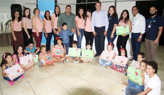 Prefeitura de CrixÃ¡s faz lanÃ§amento do Sistema NAME de Ensino