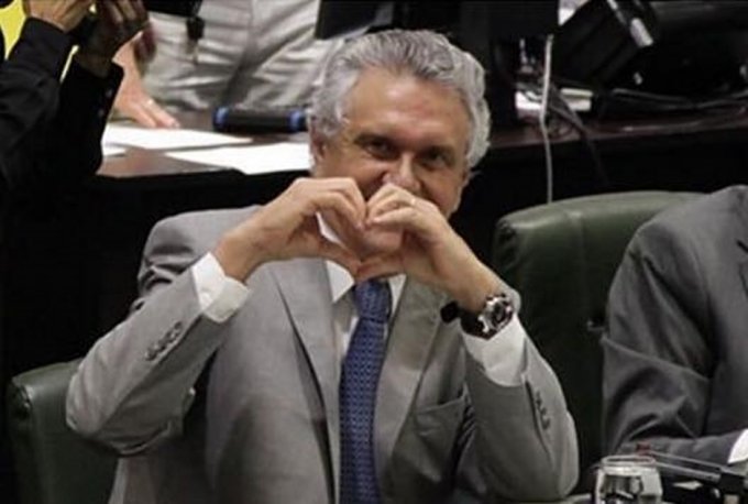 Professores exigem respeito e Caiado responde com coraÃ§Ã£o e analogias ao PSTU