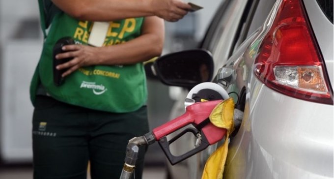 Gasolina aumenta 1,2% a partir desta terÃ§a-feira (14)