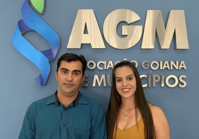 Prefeita Karla Cristina visita AGM e concede entrevista ao Programa Sala de Visitas