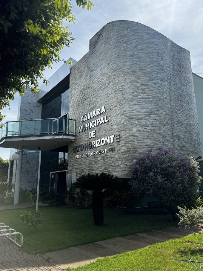 COM APENAS TRÊS SESSÕES EM 2026, LEGISLATIVO DE ALTO HORIZONTE É ALVO DE CRÍTICAS