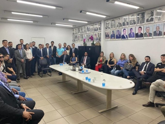 Contra a Reforma da PrevidÃªncia estadual, delegados de GoiÃ¡s entregam cargos