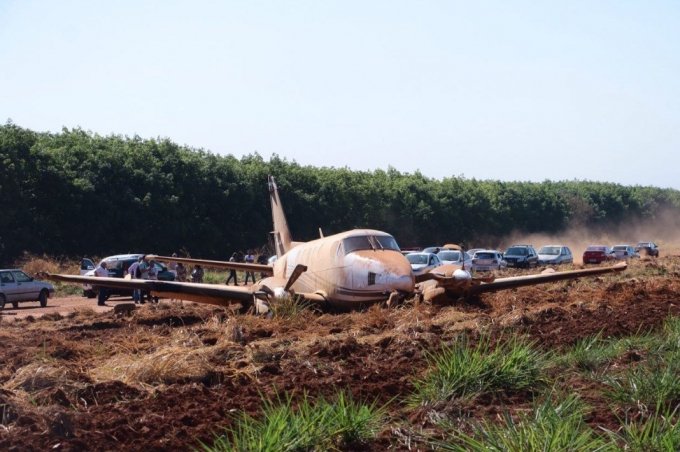 Candidato ao governo de GoiÃ¡s, Daniel Vilela sofre acidente aÃ©reo em Itapaci