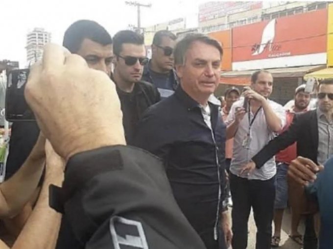 Empresa pode ser punida se atender Bolsonaro e empregado contrair Covid-19