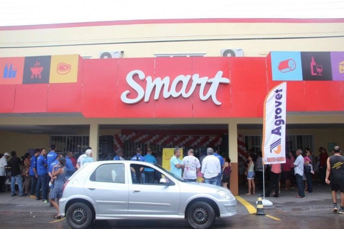 CrixÃ¡s ganha loja da Rede Smart Supermercados