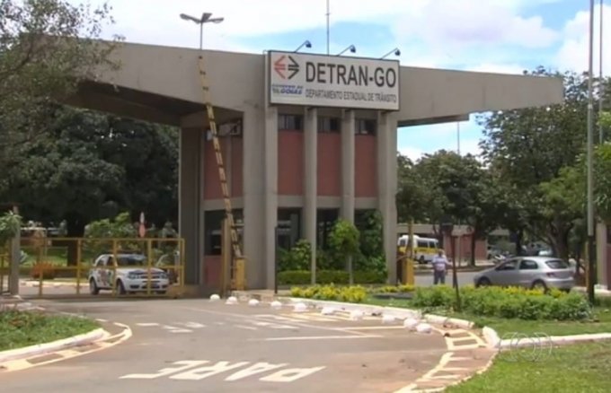 Detran deixa de enviar boletos de IPVA, licenciamento e taxas